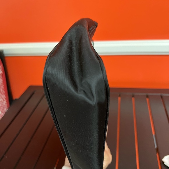 Prada re edition 2005 - Picture 6 of 6